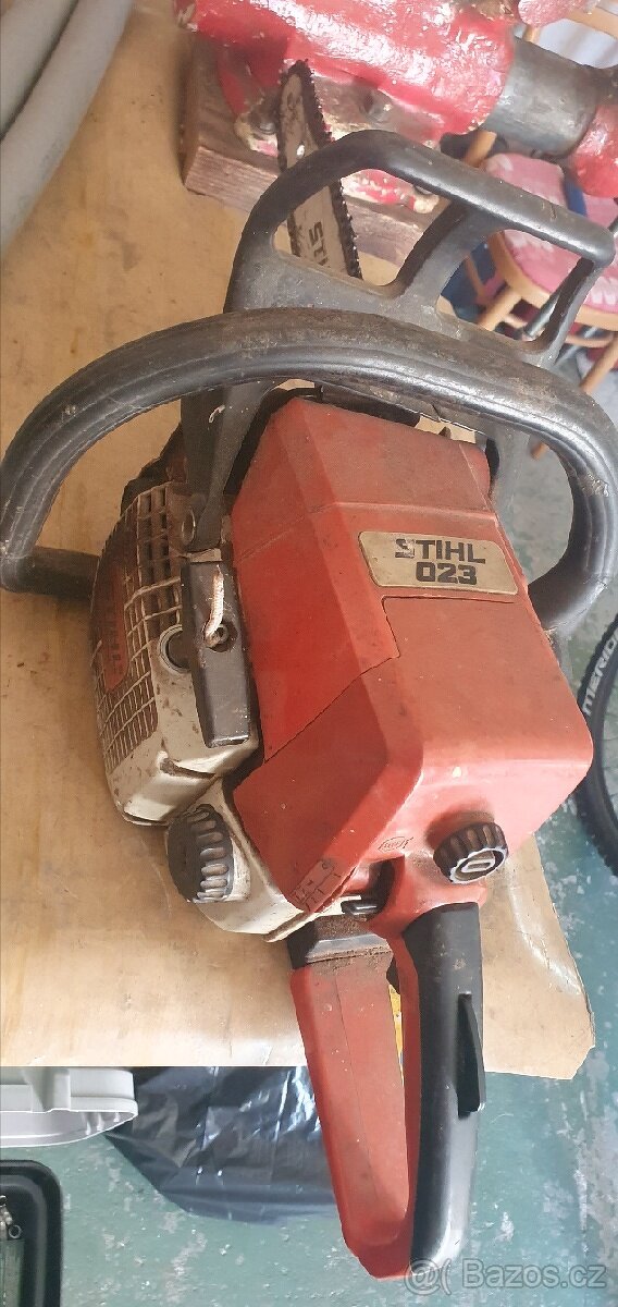 STIHL motorová pila funkční - 2