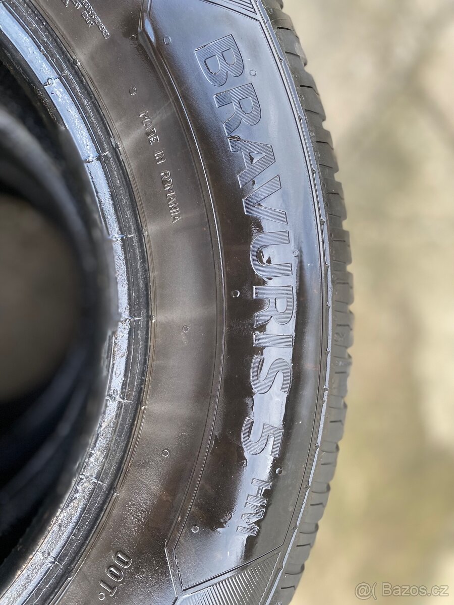 Barum Bravuris 5HM 215/65 R15 96H - 2