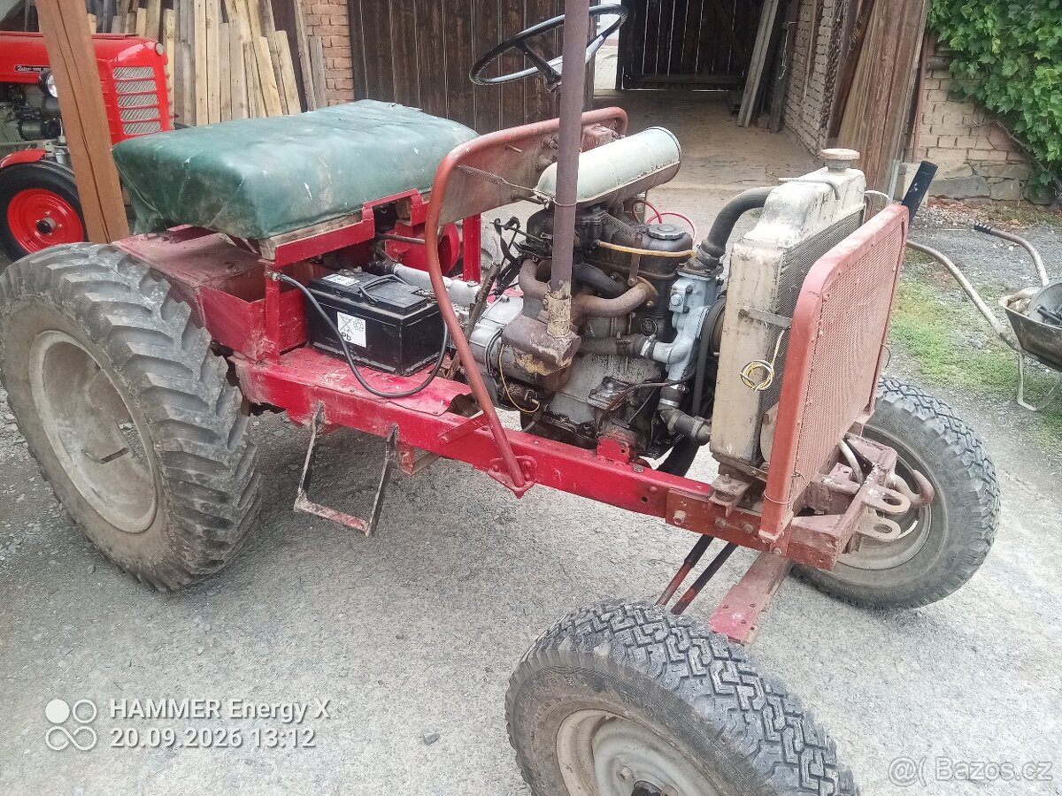 Malotraktor domácí vyroby škoda 1203 - 2