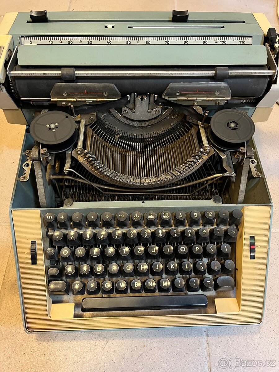Psací stroj - 2