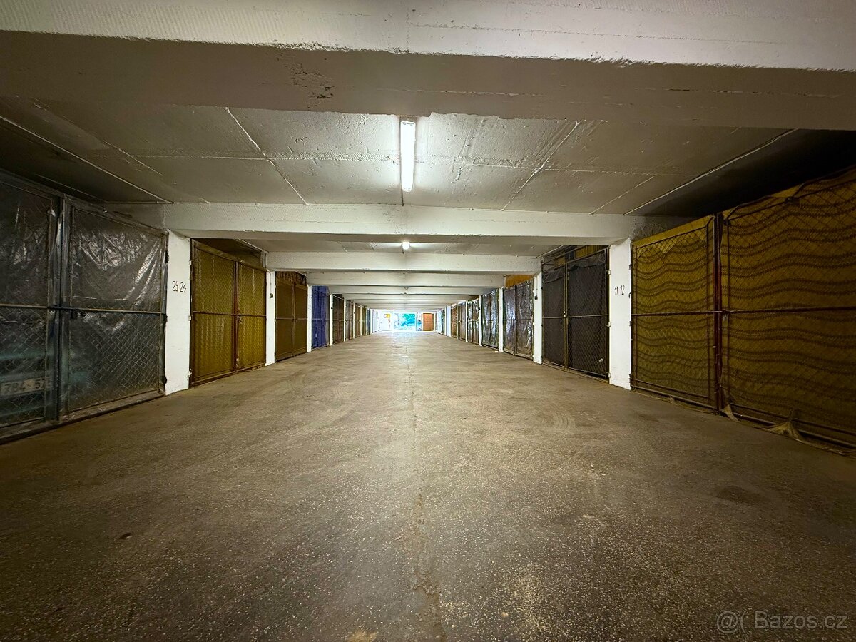 Prodej garáže 20 m² Pod Kaštany, Brno - 2