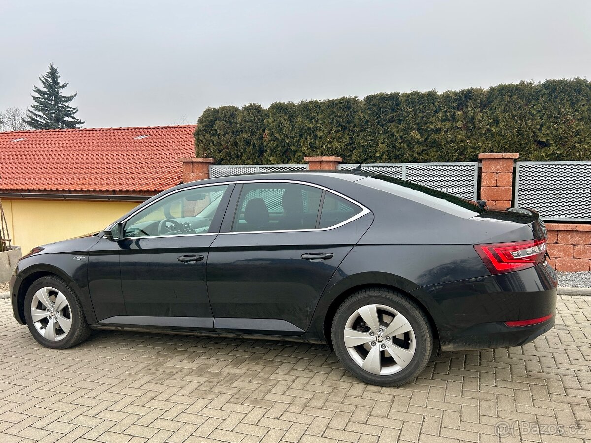 Škoda Superb 3 08/2018, DSG,TDI, BIXenon,Keyless,Navigace - 2