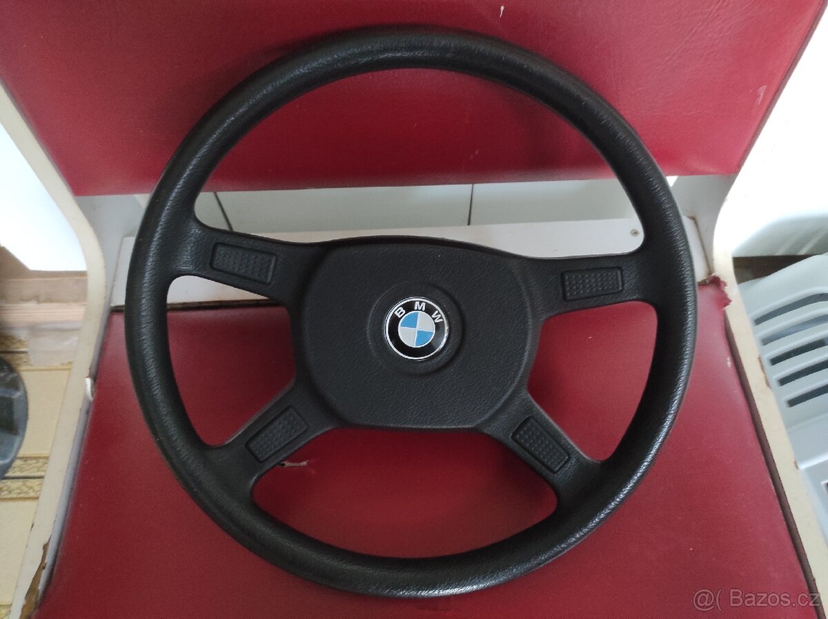 Volant BMW E30 - 2