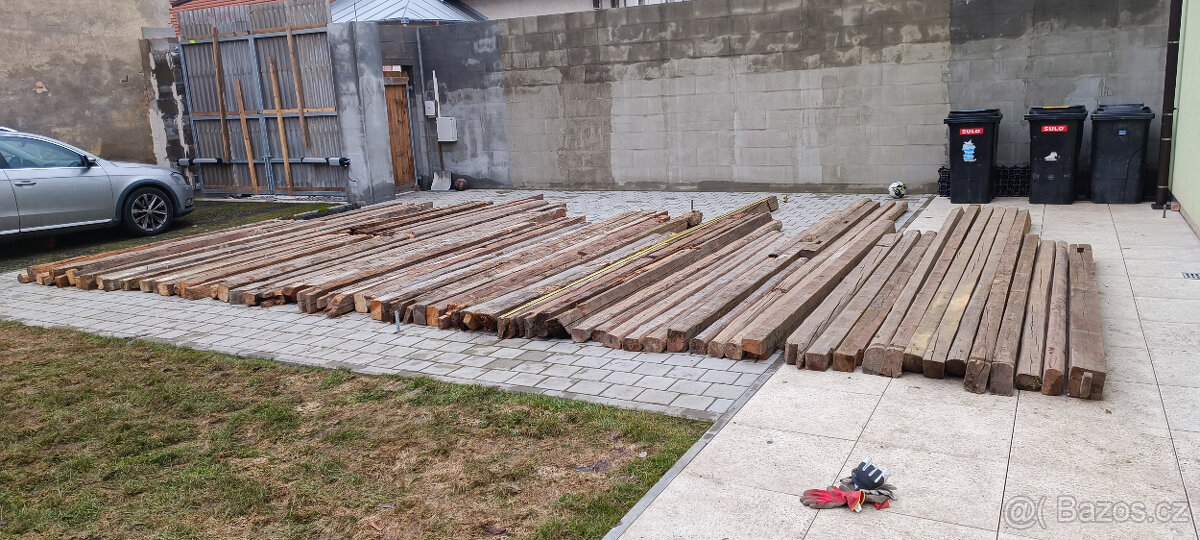 Staré trámy, krokve a stropní desky - 2