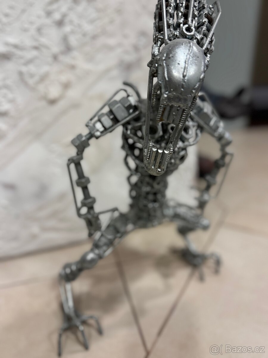 Postava ze šroubů a matiček - 2