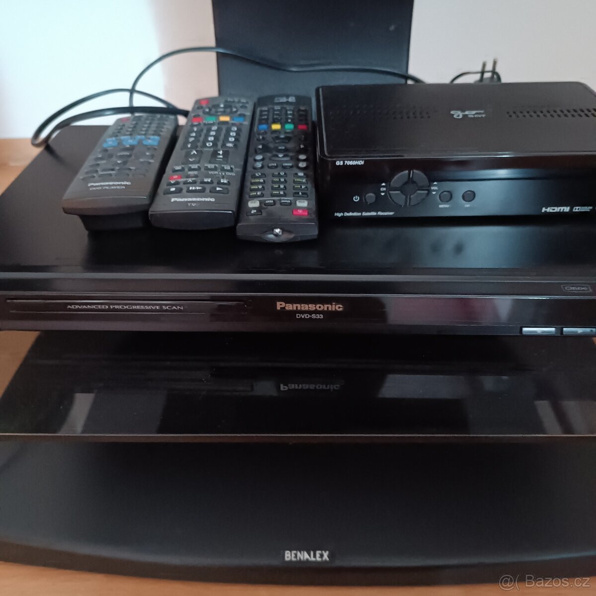 Televize Panasonic,setobox a DVD přehrávač +televizní stolek - 2