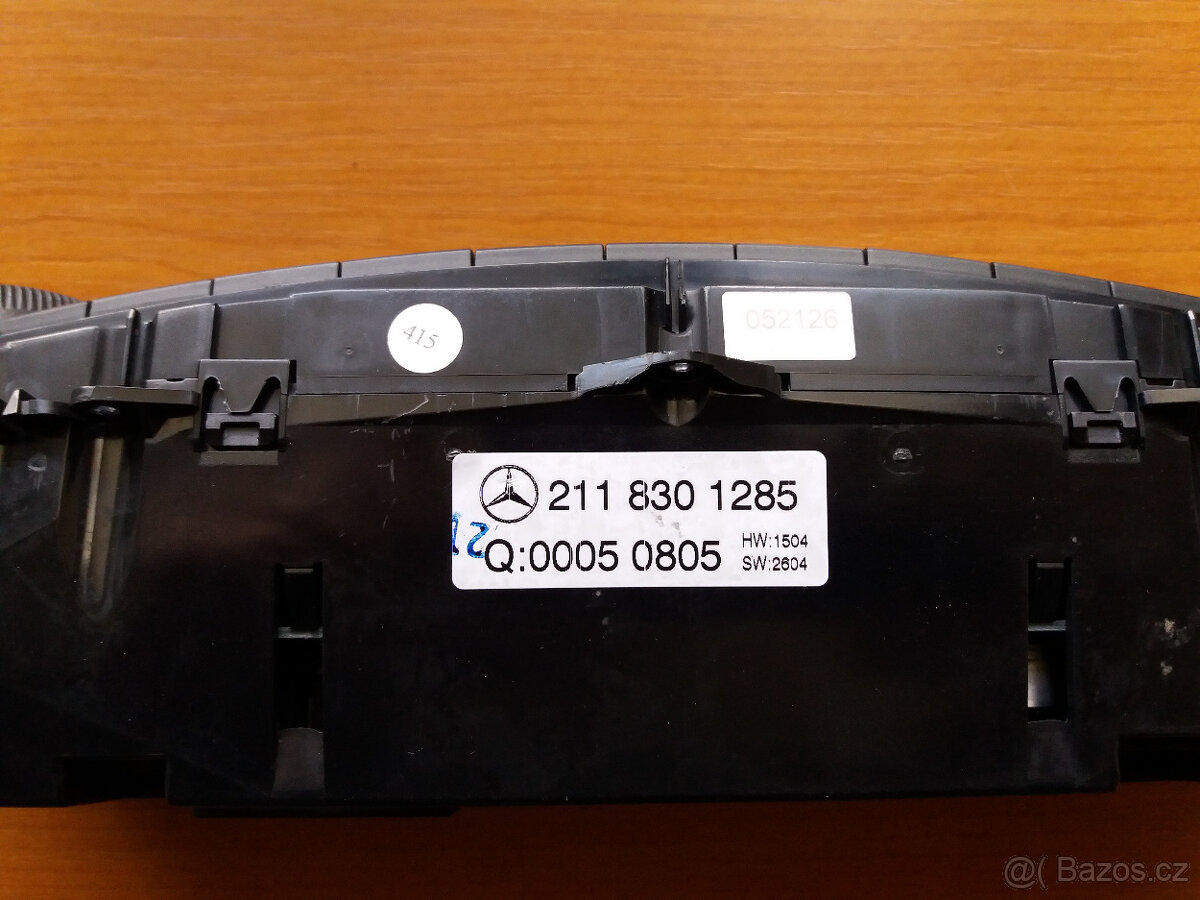 Mercedes w211 panel climatronic 2118301285 - 2