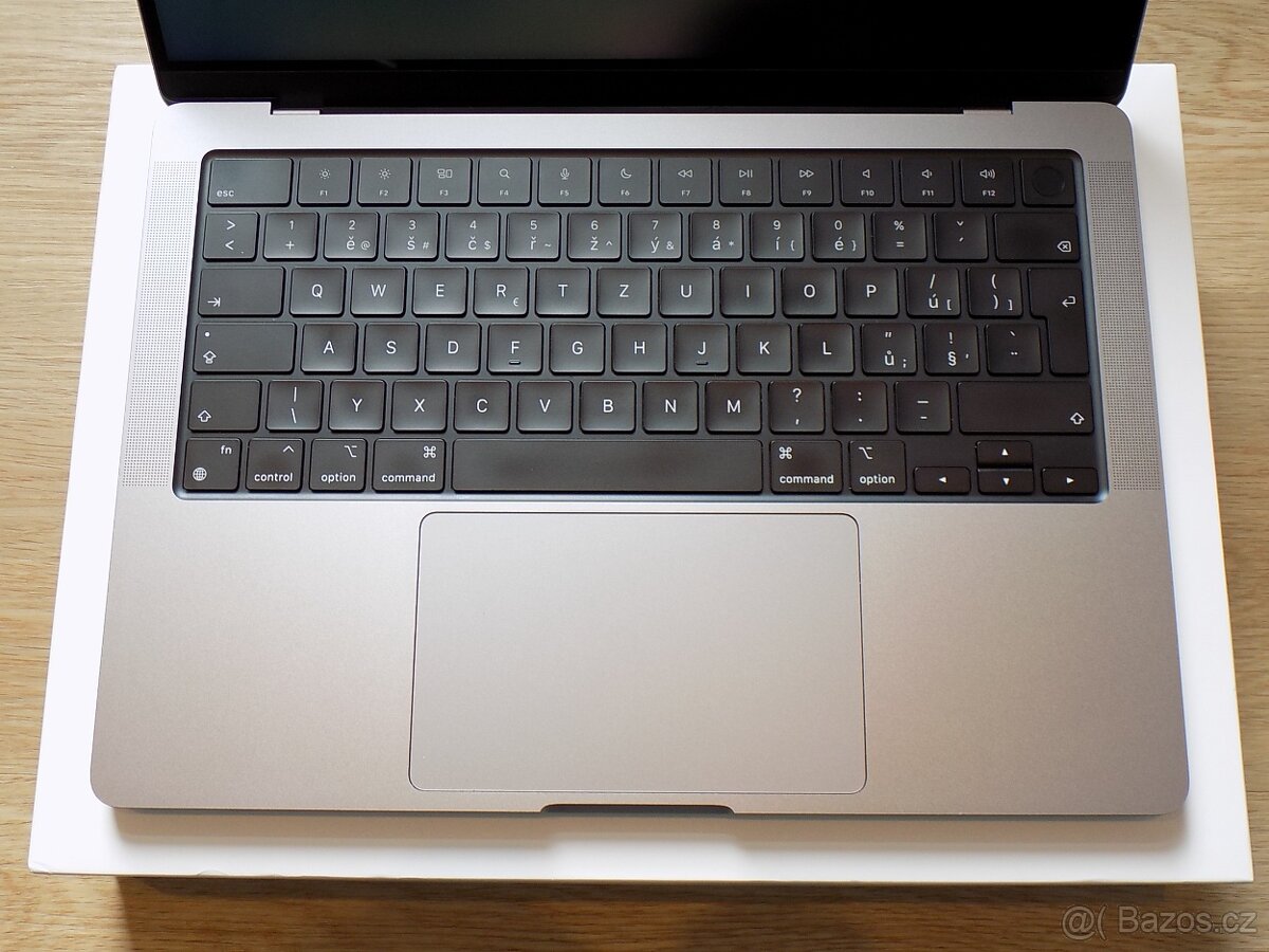 Apple MacBook Pro 14" (2023) / M2 Pro / 16GB RAM / 512GB / - 2