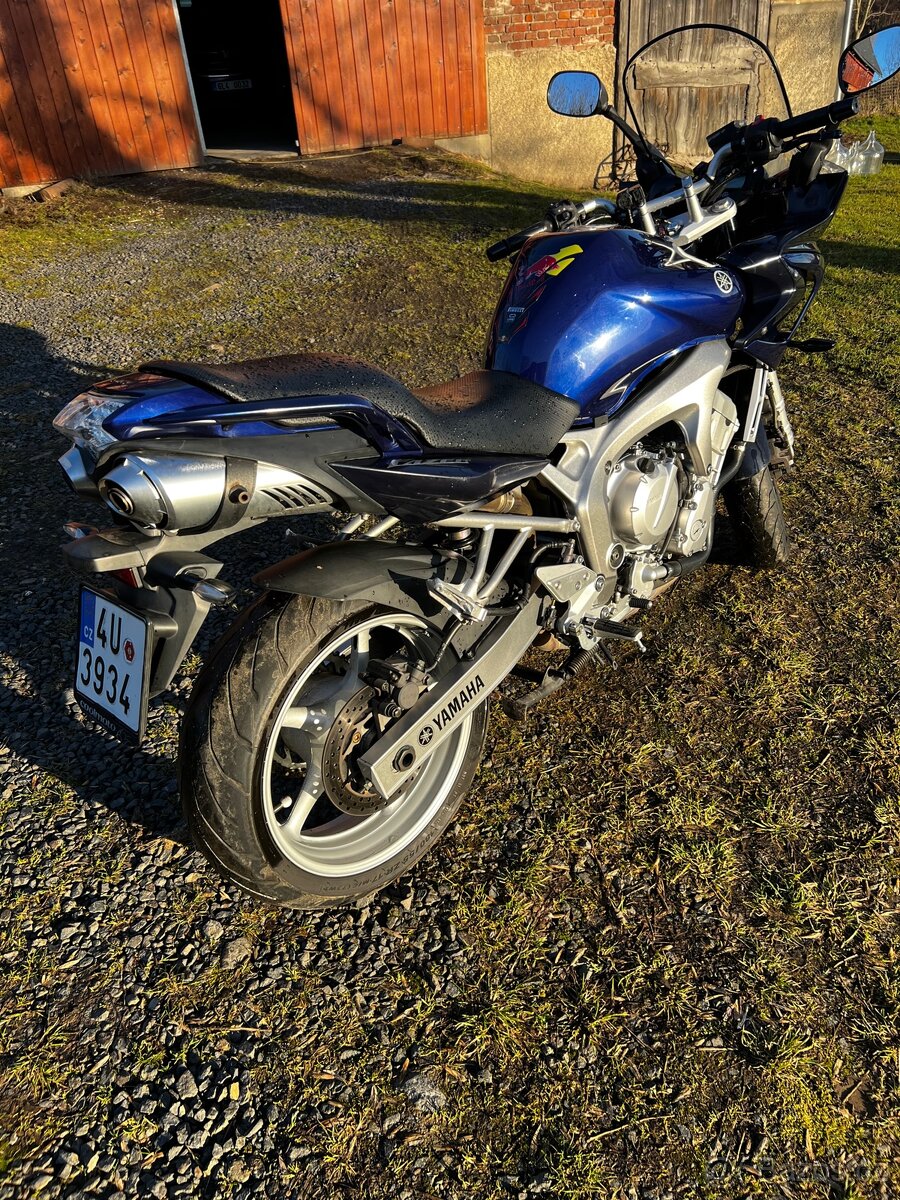 Yamaha FZ6 - 2