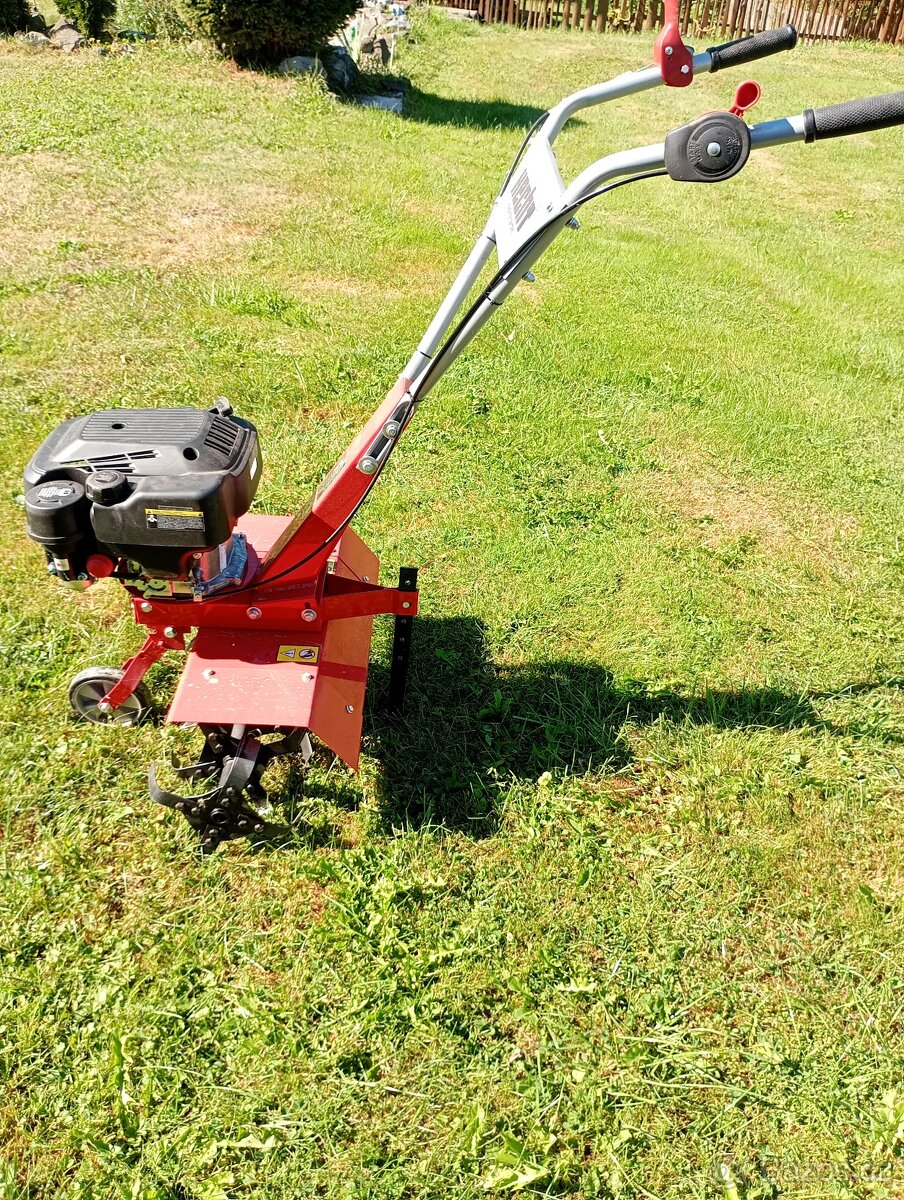 Motorový kultivátor - 2