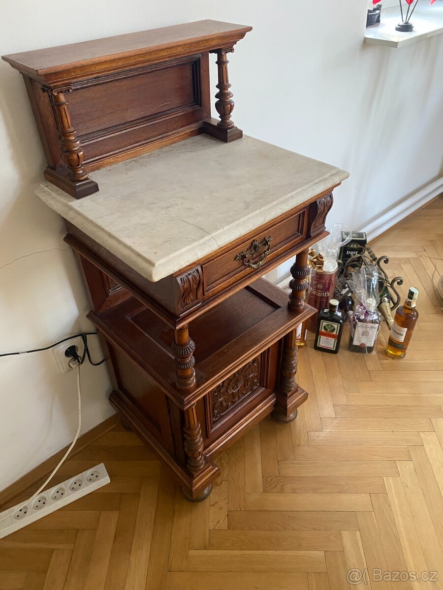 Starozitny nabytek - 2