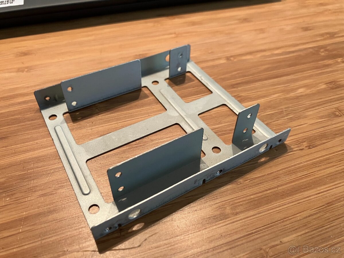 redukce HDD 2,5" na 3,5" - 2