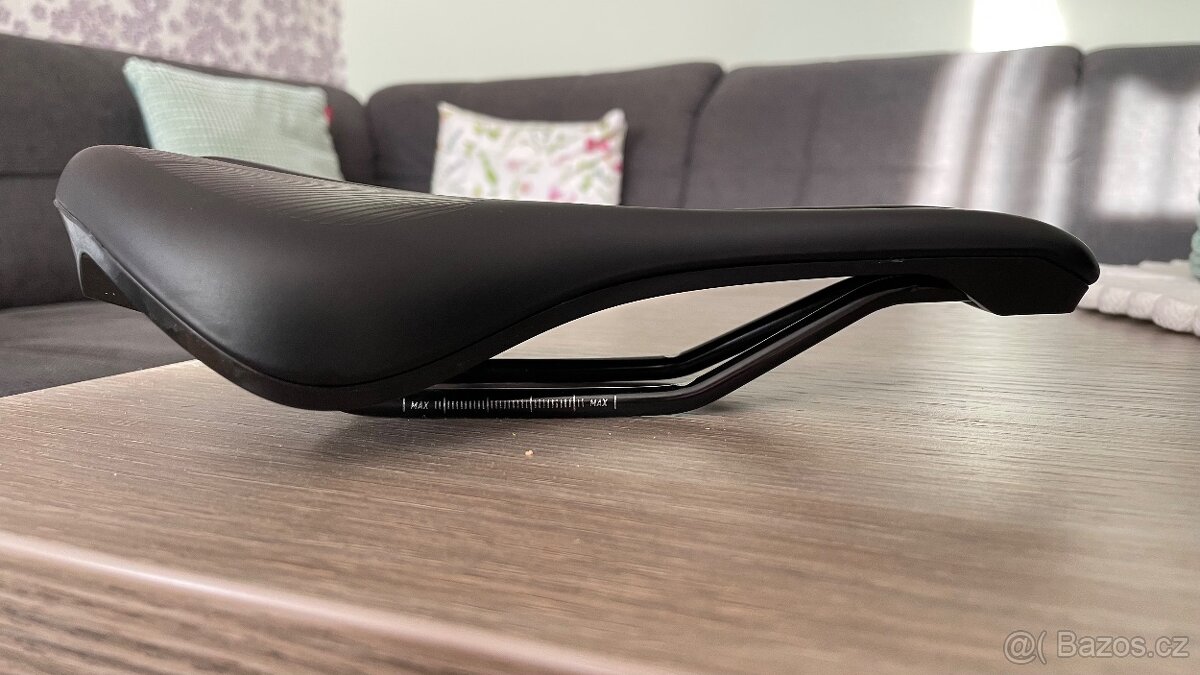 Sedlo Cube Acid Venec - 2