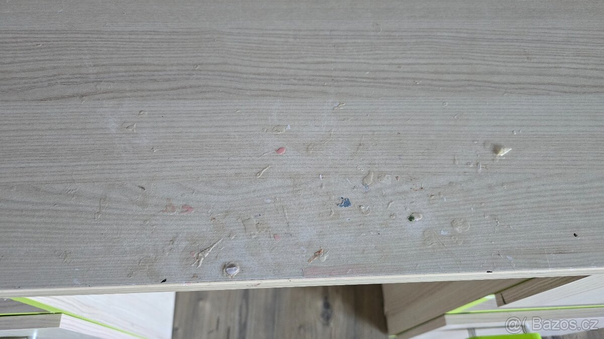 Psací stůl zdarma - 2