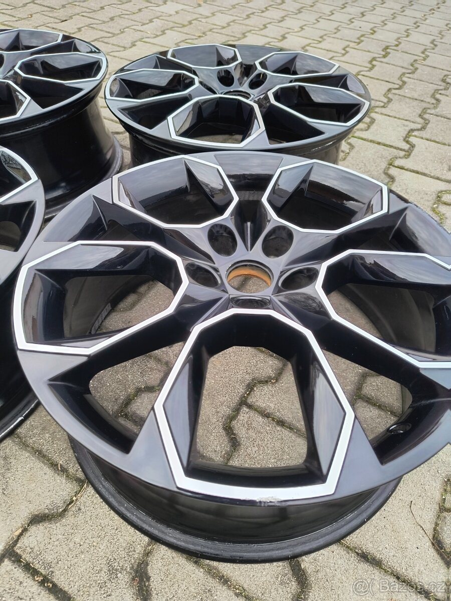 Originalni alu skoda RS 19" - 2