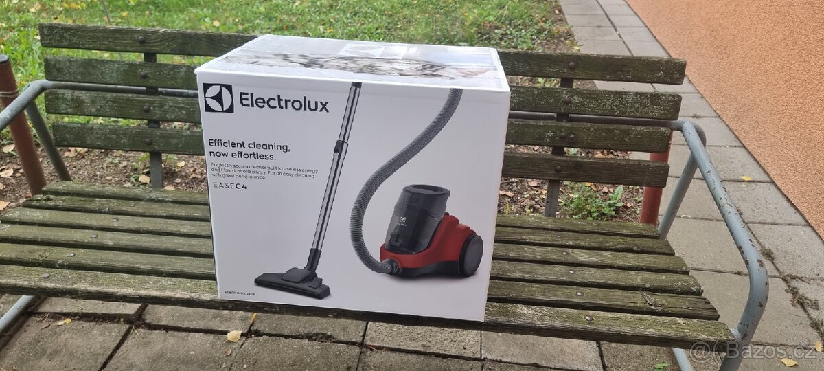 Vysavač Electrolux nový - 2