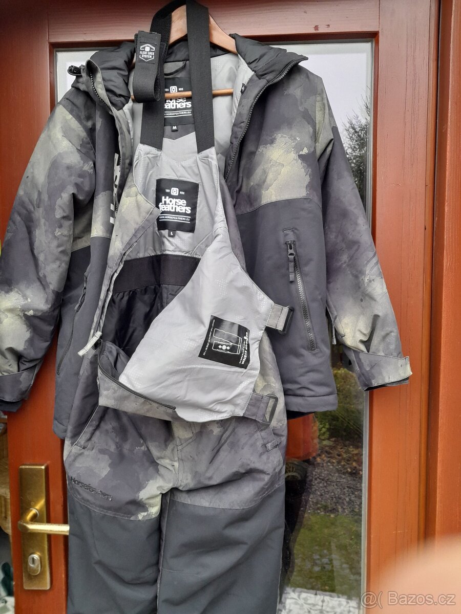 PRODÁM souprava HorseFeathers "L" - 2