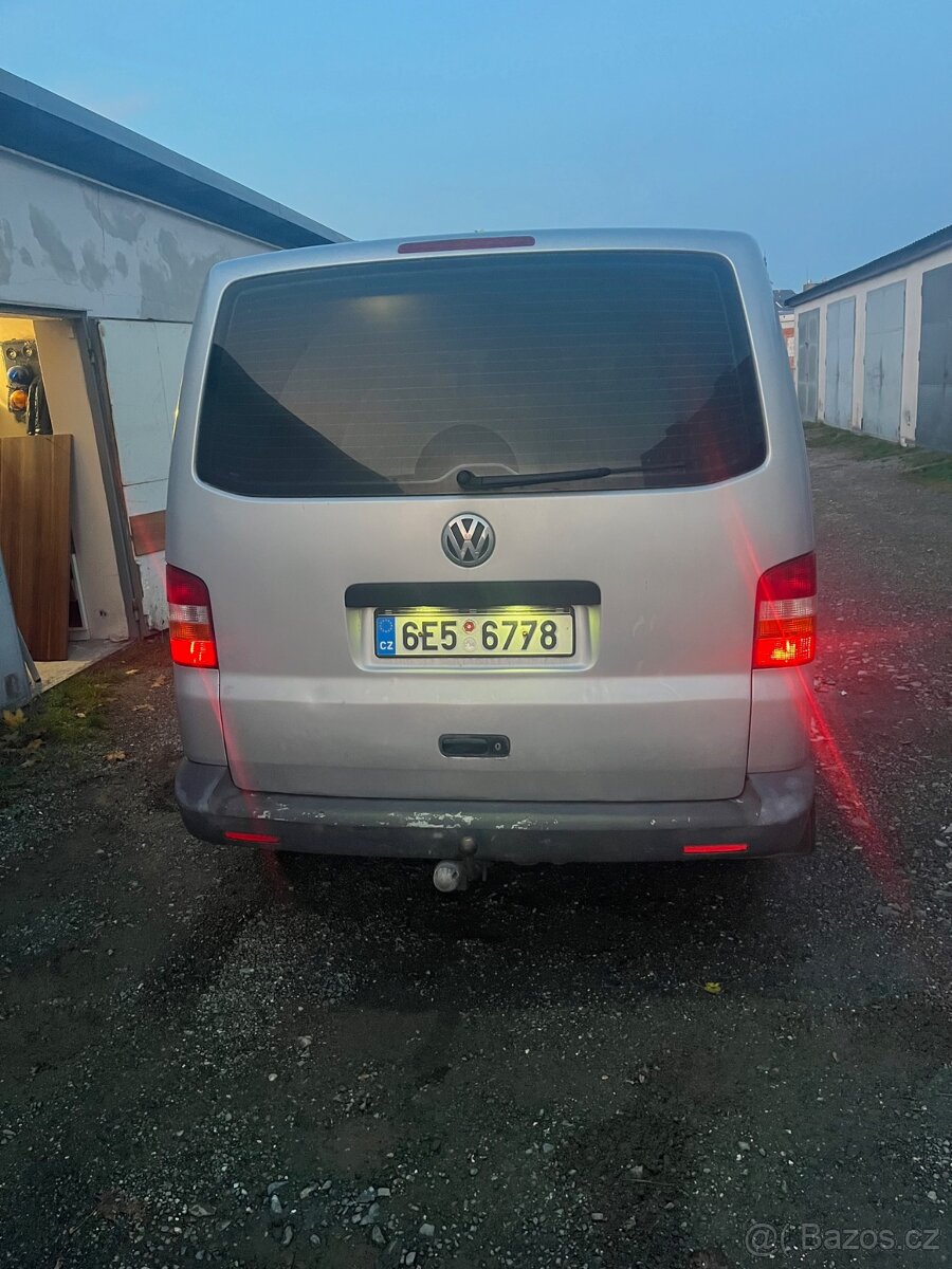 Volkswagen Transportér T5 1.9 - 2