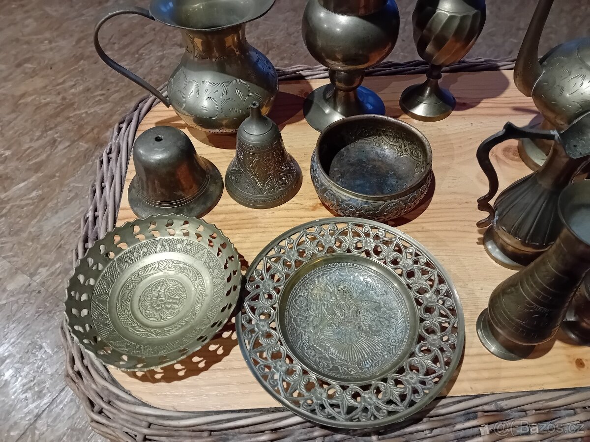 Mosazné vázy, misky atd - 2