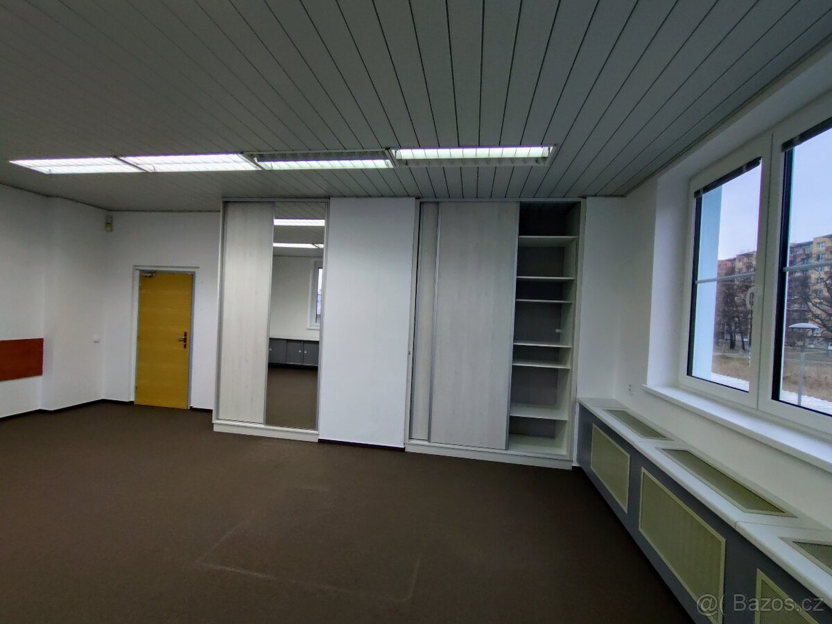 Pronájem kanceláře ČB - 2