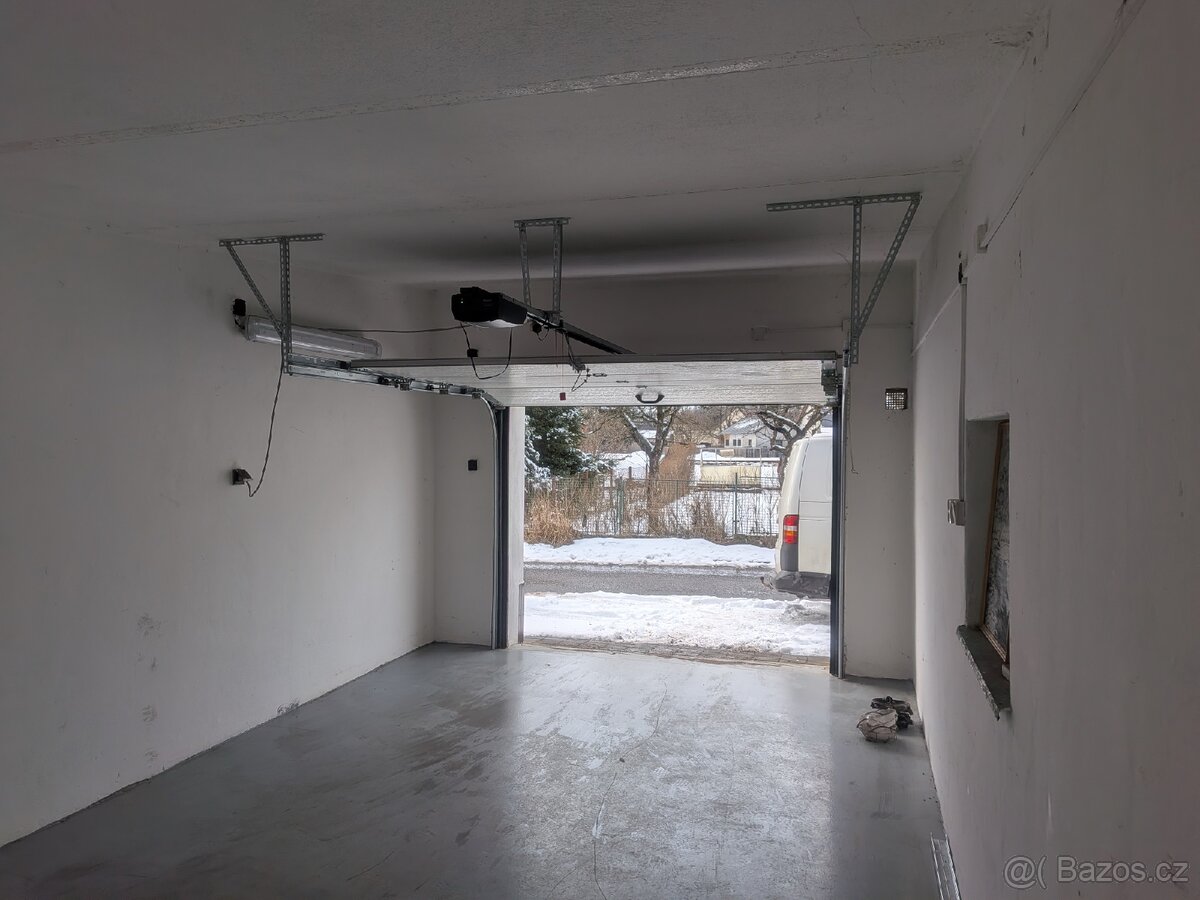 Pronájem garáže 18m² - 2