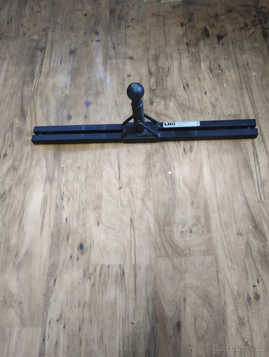 Adaptér na oj karavanu pro nosič kol - 2