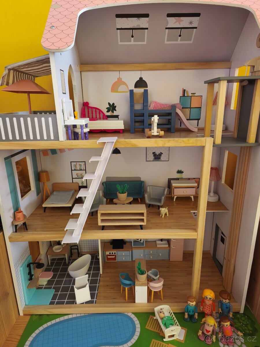 Dřevěný domeček pro panenky - 2
