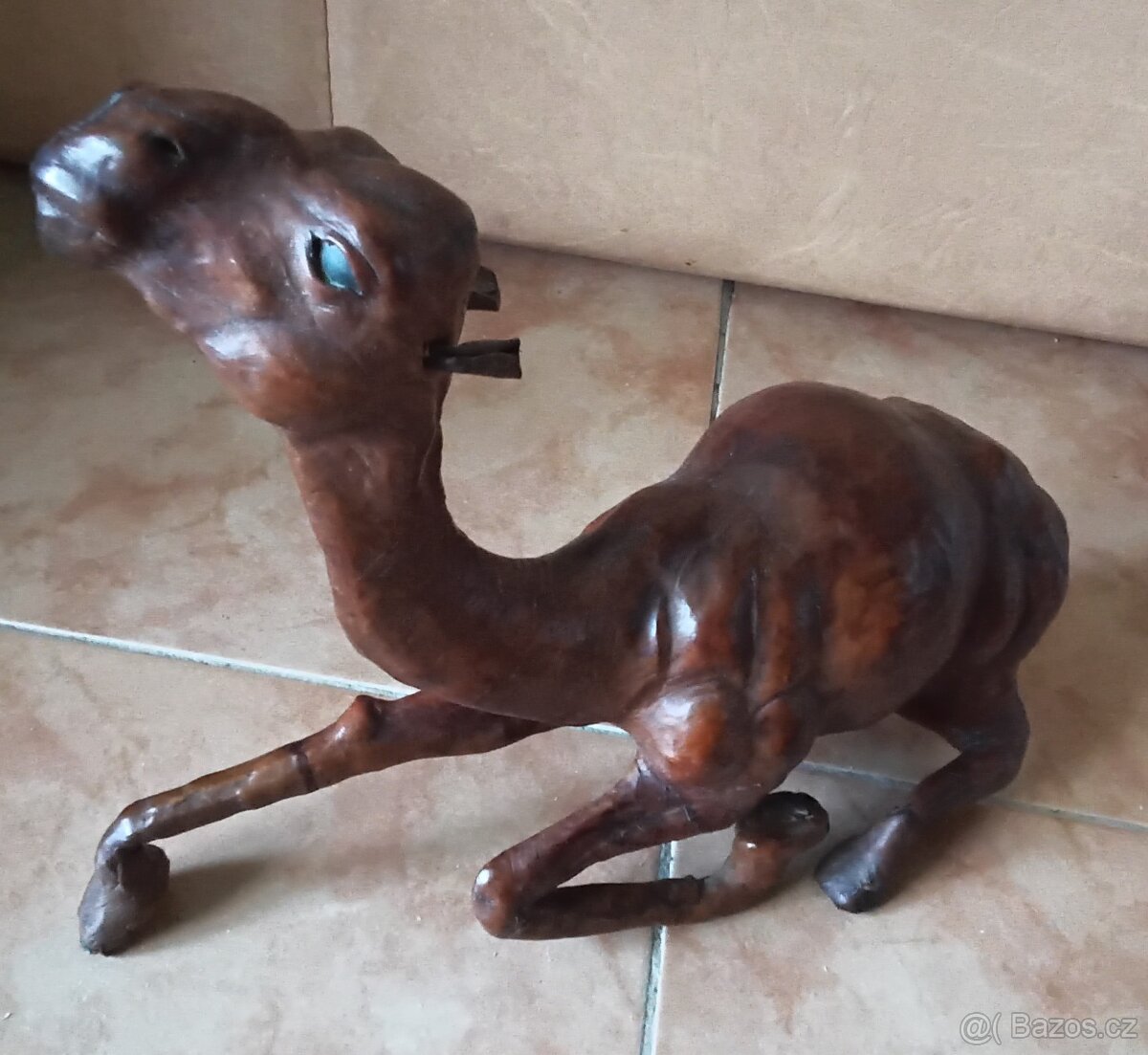 velbloud kožený - 2