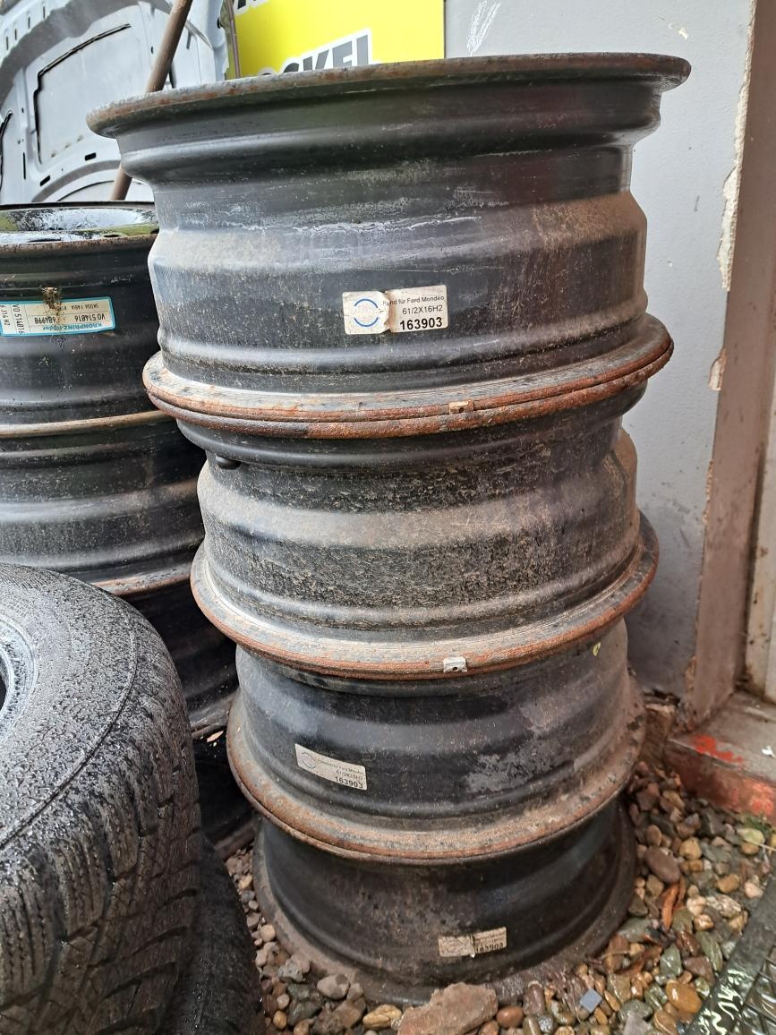 Plechový disk na Focus 2 - 4ks - 2