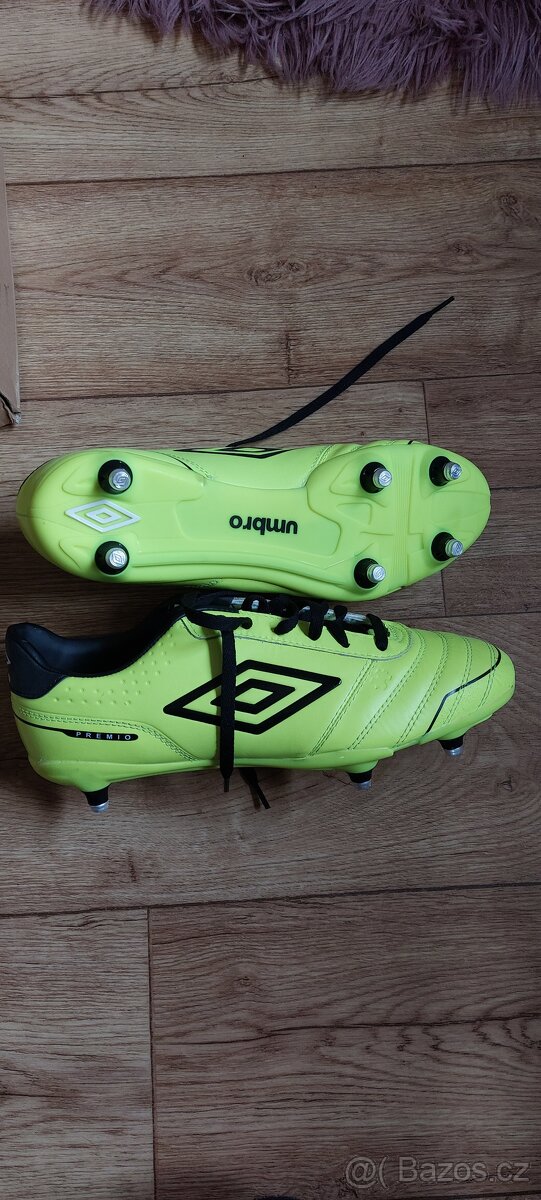 Nové kopačky Umbro premio vel.46 - 2
