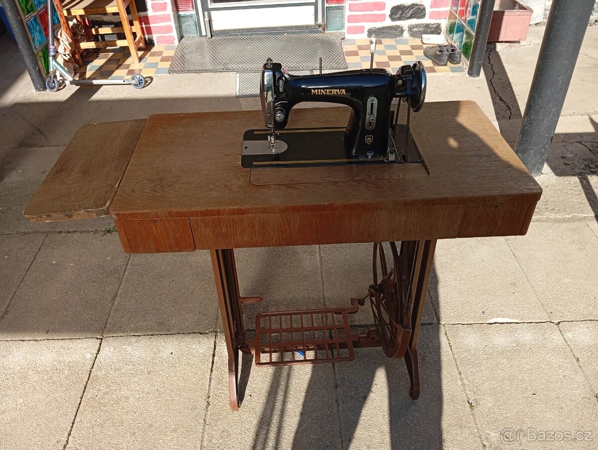 Šicí stroj Minerva 122 - 2