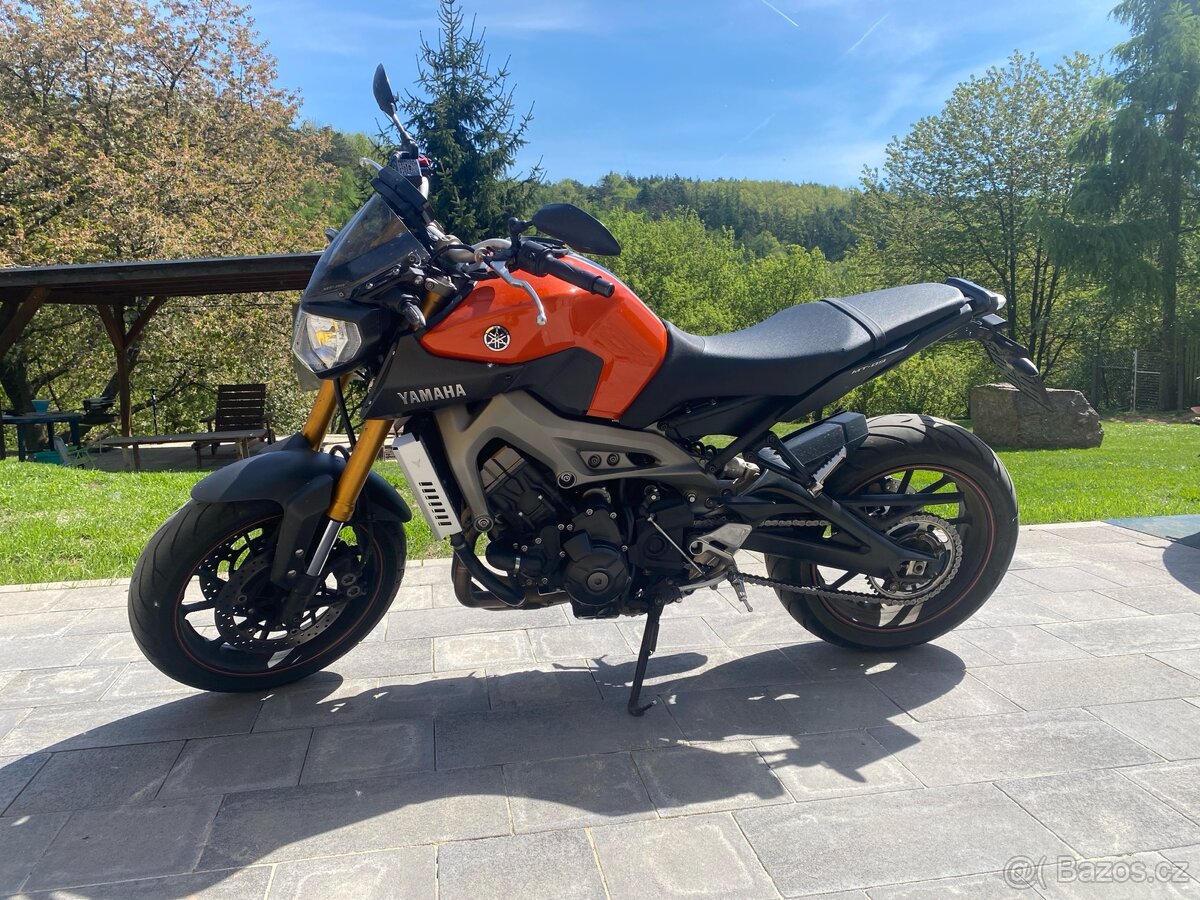 Yamaha mt09 - 2