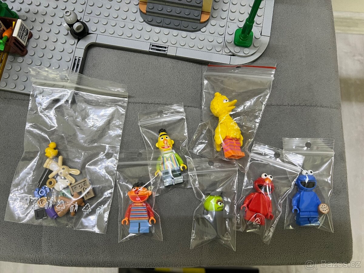 LEGO Sesame Street 21324 - 2