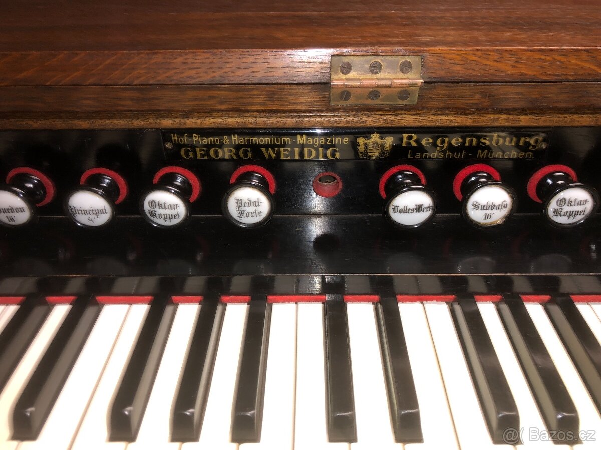 PRODÁM DVOUMANUÁLOVÉ HARMONIUM S PEDÁLEM - 2