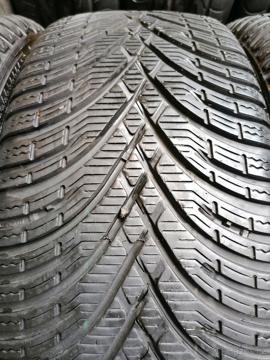 Zimní pneu = 205/45 R17 = KLÉBER - 2