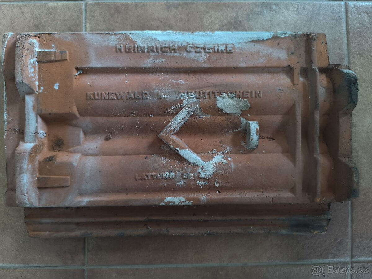 Pálená taška Heinrich Czeike - 2