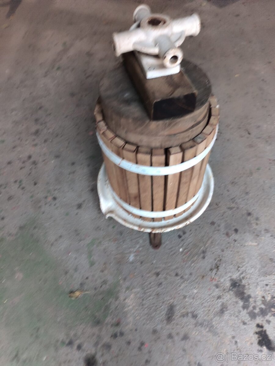 Ruční lis na ovoce - 2