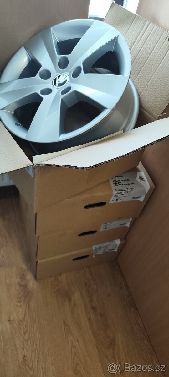 Škoda Superb III-ALU kolo ORION 6,5Jx16“ ET 41 original - 2