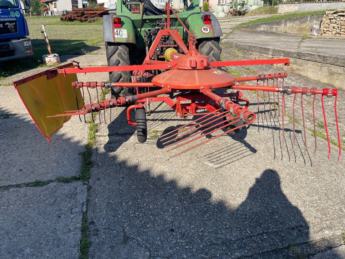 Shrnovač Fella TS 285 - 2