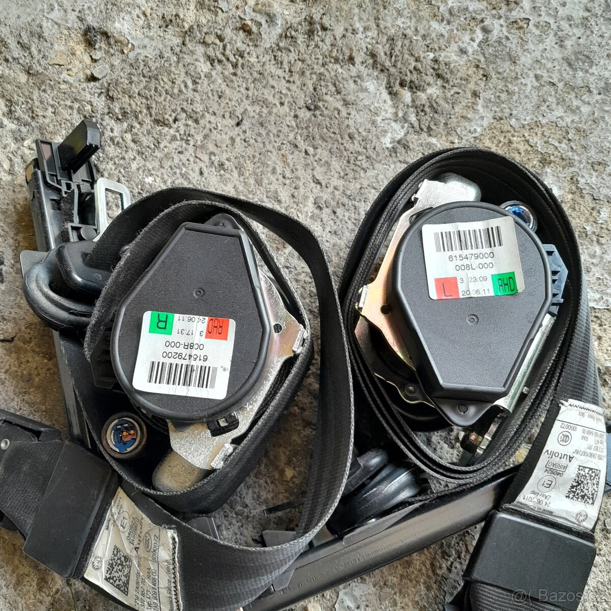 Škoda Superb II, přední pásy - 2