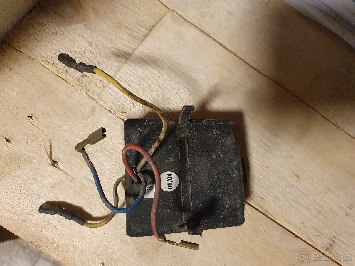 Bruska úhlová AEG - regulátor otáček - 2