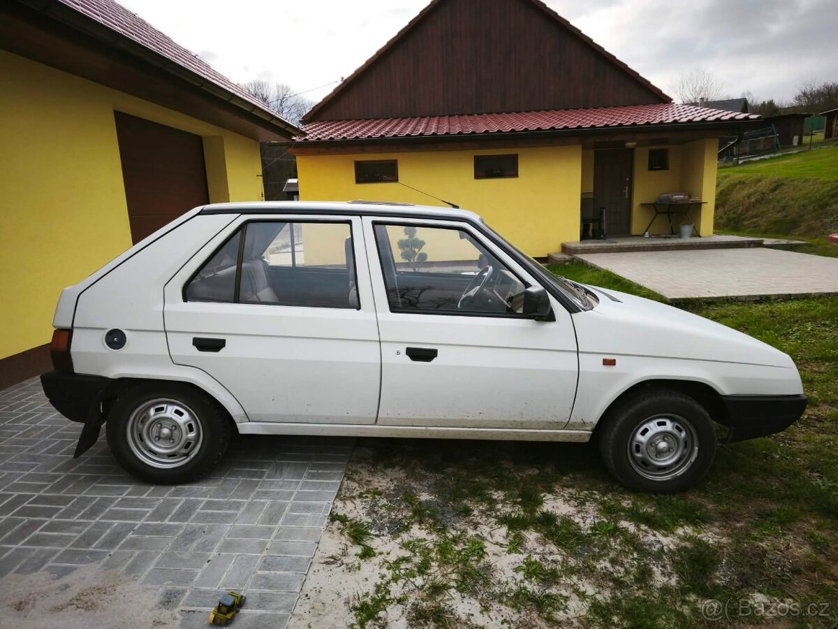Škoda Favorit - 2