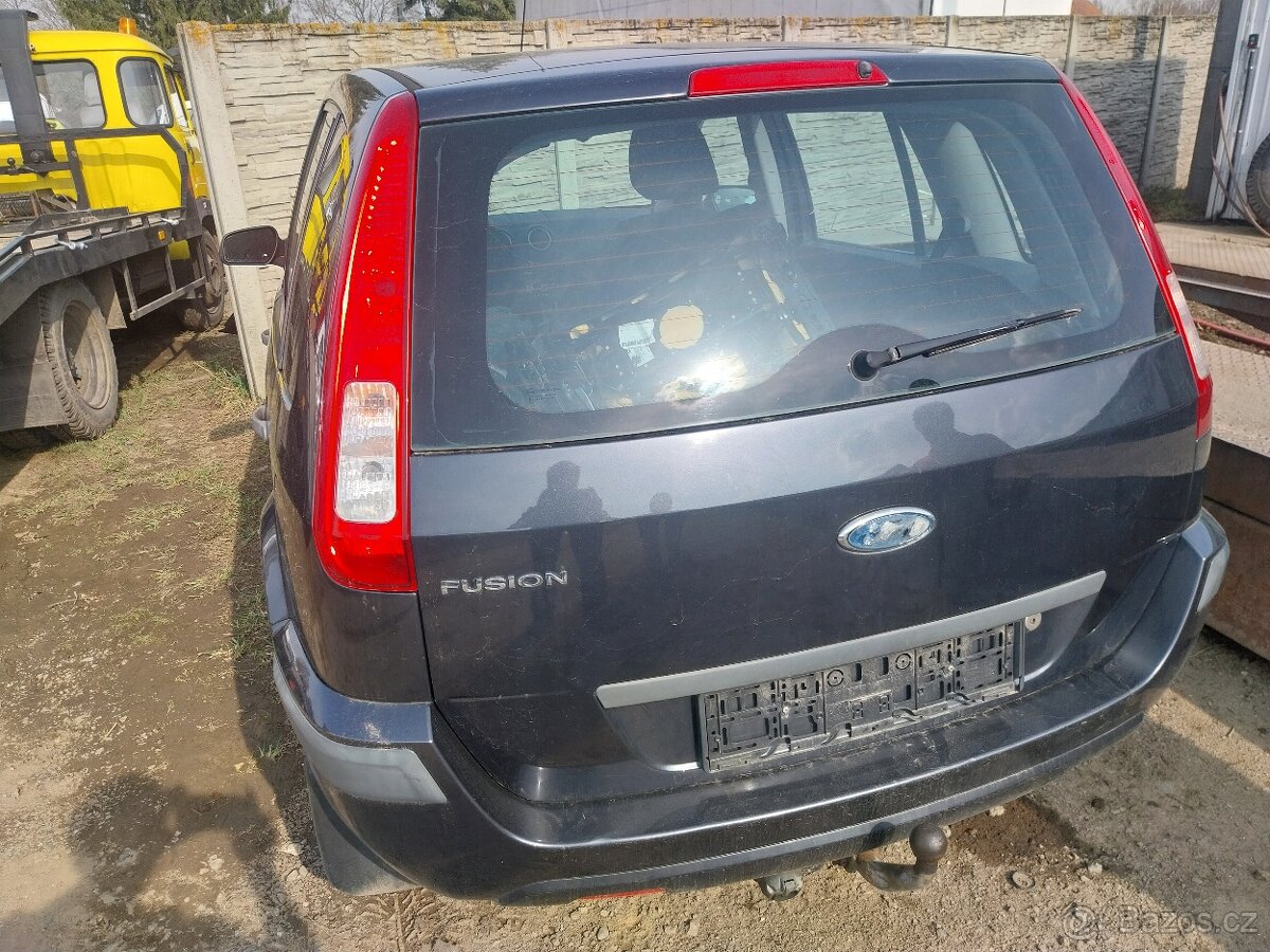 Ford Fusion - 2
