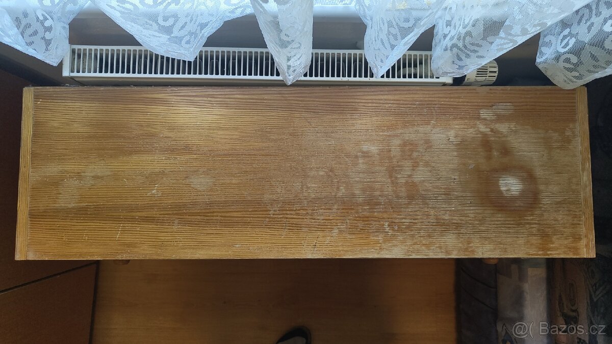 Dřevěný botník - 2