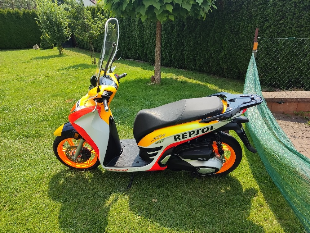 Honda SH 350 i REPSOL Limited edition (2021) VÝPRODEJ - 2