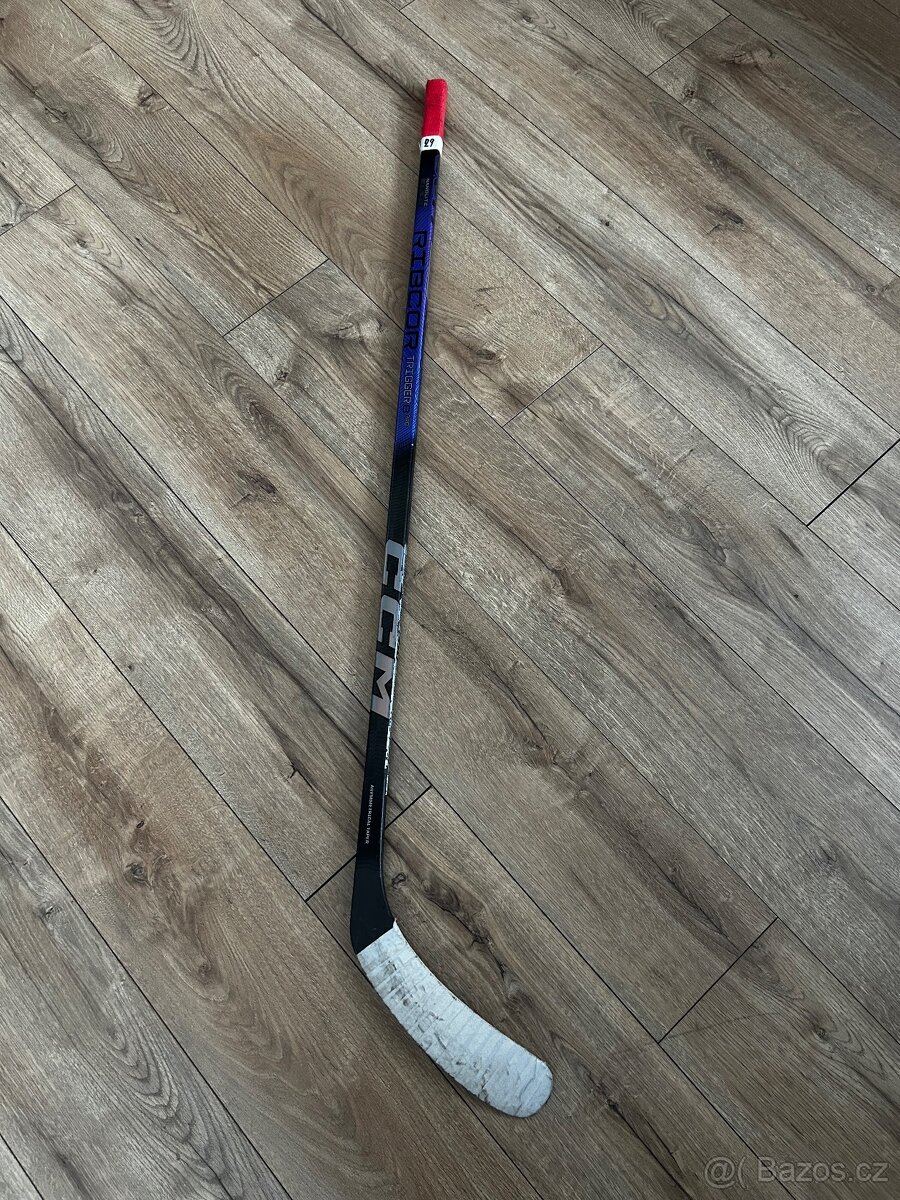 Hokejka Ccm Ribcor 8pro práva flex 40 - 2