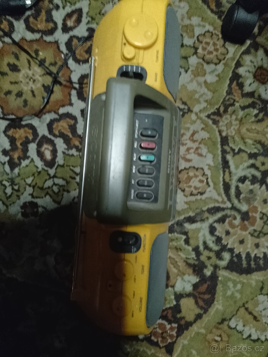 Prodám radiomagnetofon Sony sports - 2