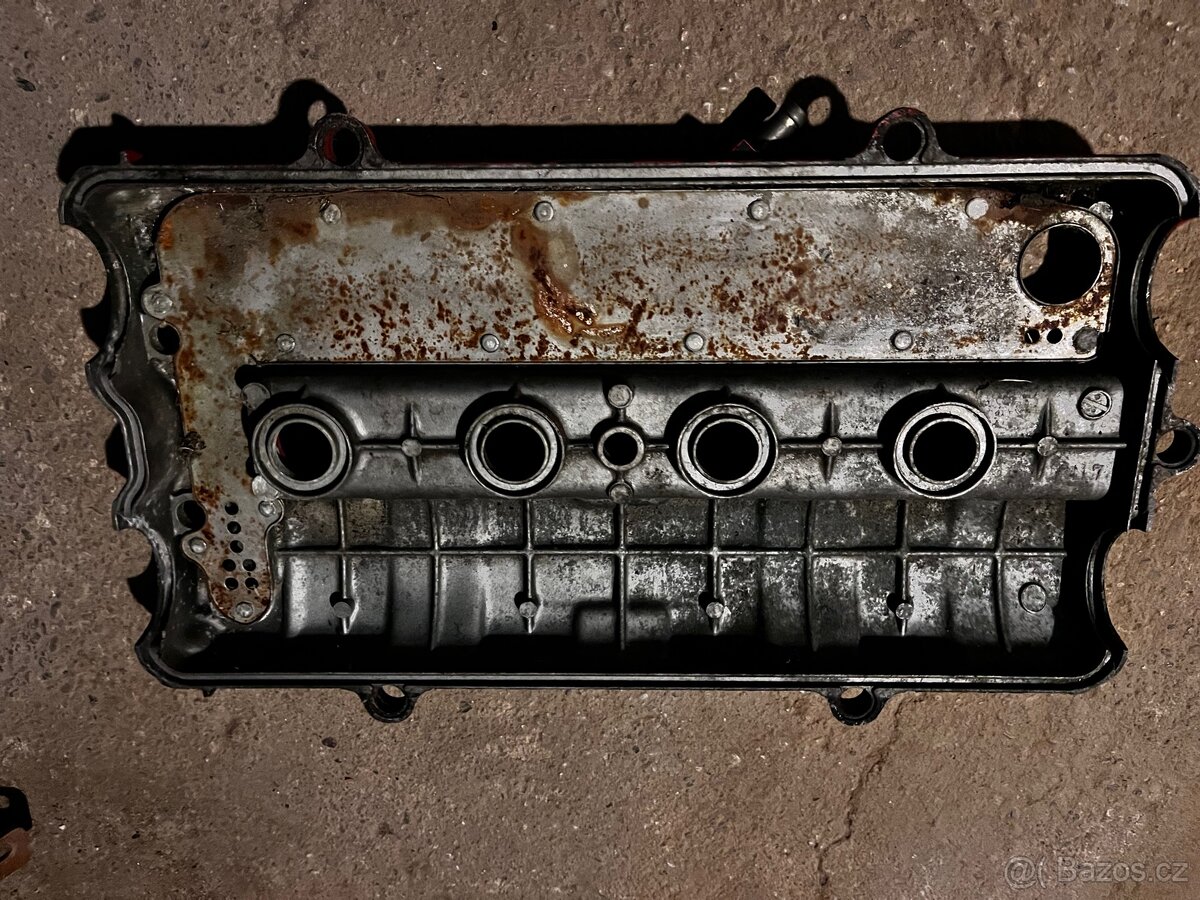 Ventilové víko Honda CRX. - 2