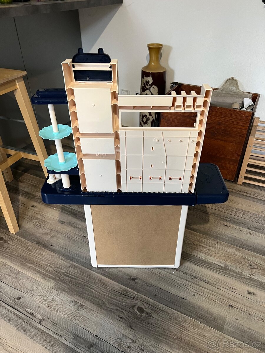 Dětská kuchyňka funkční a minimálně opotřebená - 2