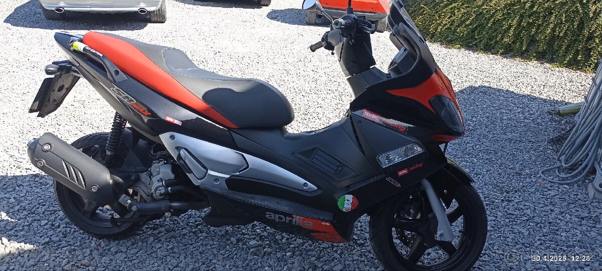 Aprilia SR MAX 300i, r.v.2013 - 2